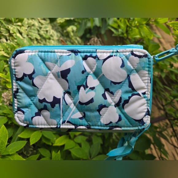 Vera Bradley 3 in 1 Crossbody Wristlet Cut Vines Cool Ultralight All In One RFID - Picture 3 of 8